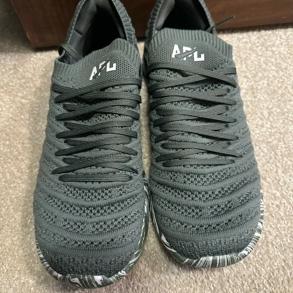 APL 8 - Picture 2 of 4